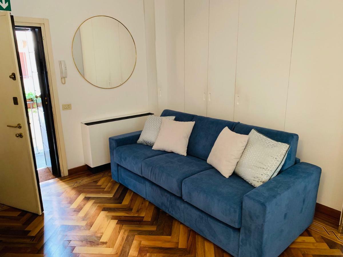 Comecasa Duomo - San Babila Lovely Apartment มิลาน ภายนอก รูปภาพ