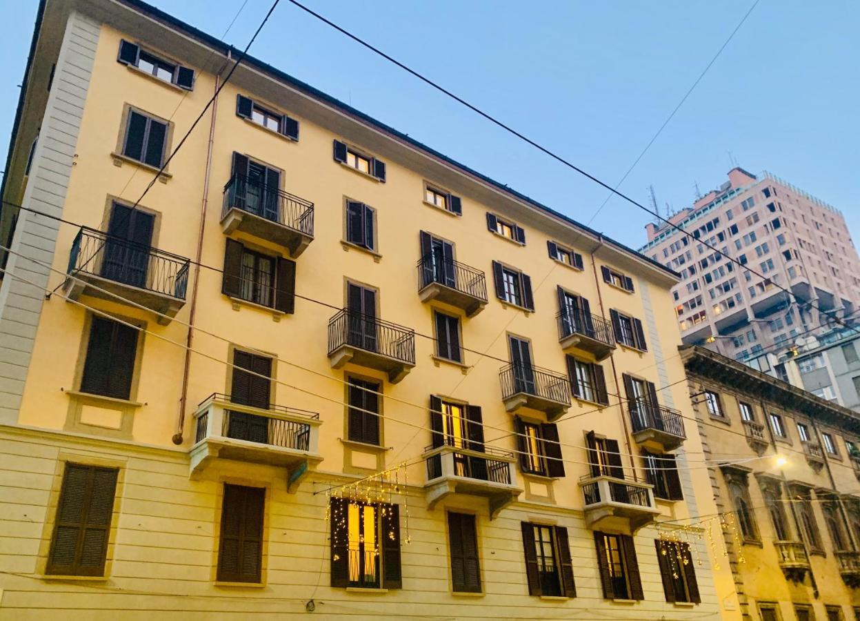 Comecasa Duomo - San Babila Lovely Apartment มิลาน ภายนอก รูปภาพ